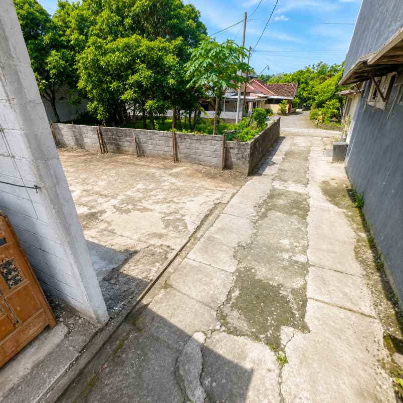 dijual tanah jl gito gati