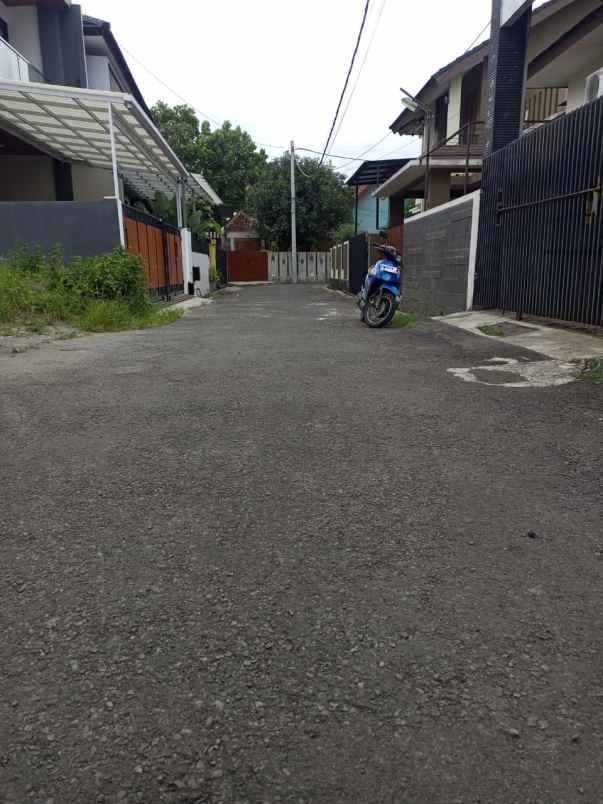 dijual tanah komplek kalijati indah