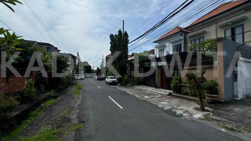 dijual tanah murah 300 m2 ciung wanara renon