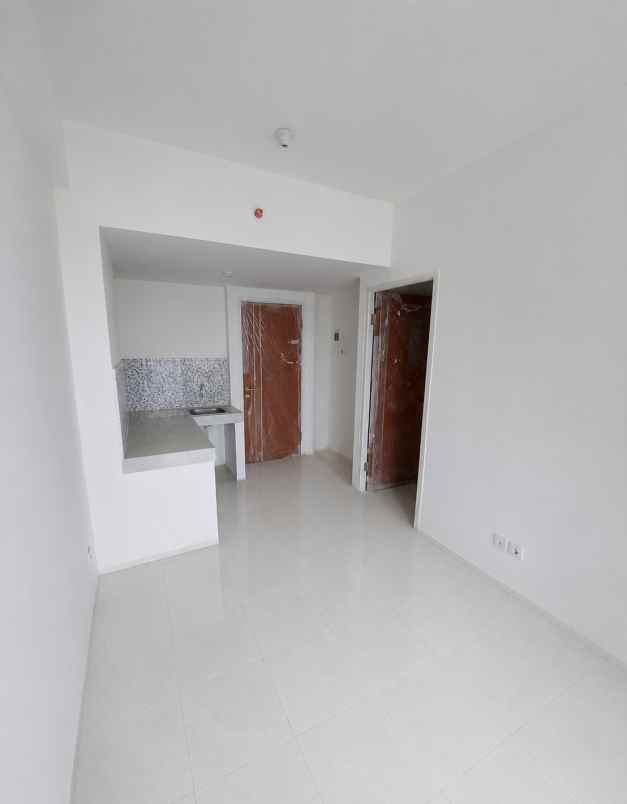 dijual unit kosongan apartemen puncak cbd