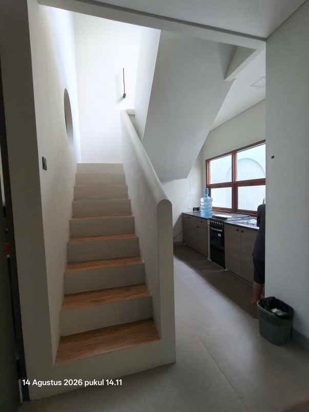 dijual villa berawa canggu bali