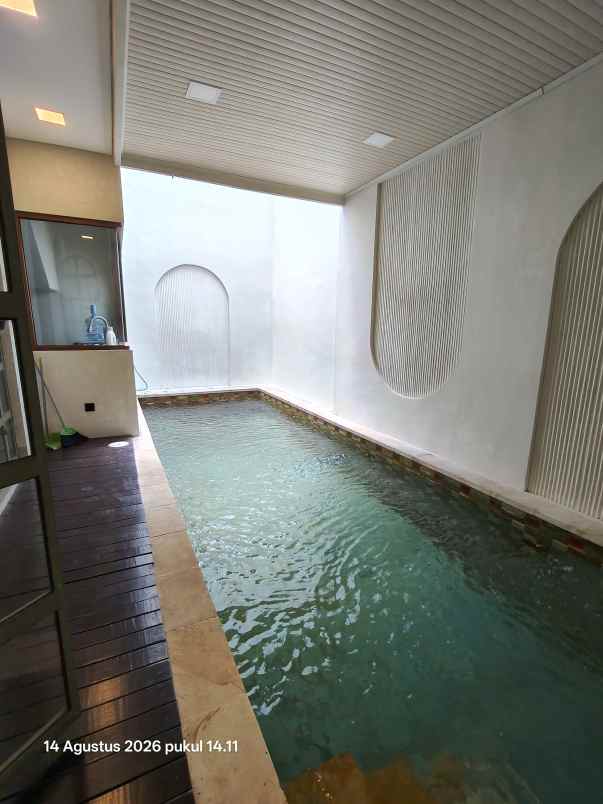 dijual villa berawa canggu bali