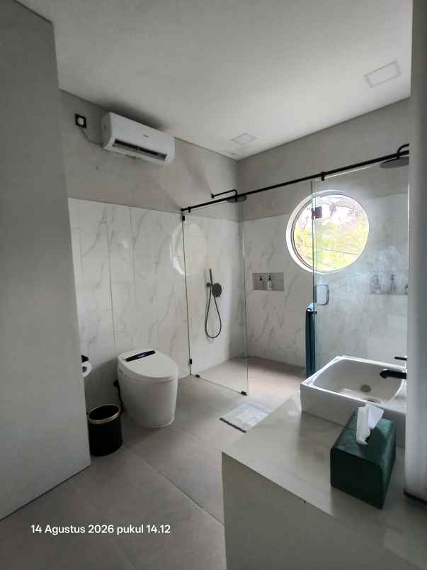 dijual villa berawa canggu bali