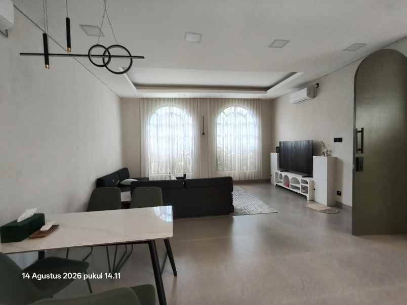 dijual villa berawa canggu bali