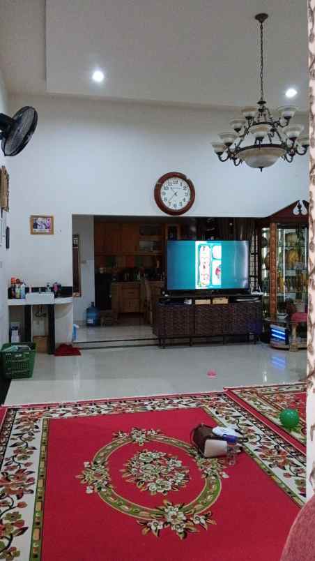 dijual villa hajimena