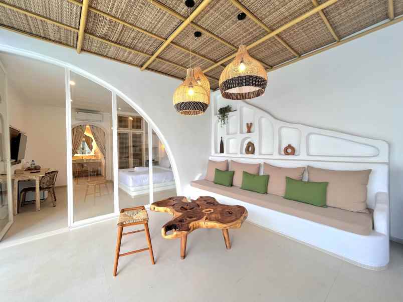 dijual villa jalan raya uluwatu pecatu