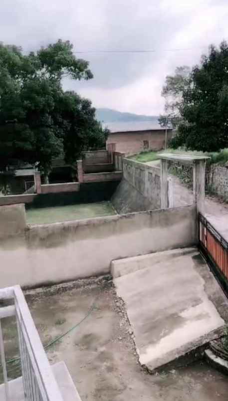 dijual villa kedaung