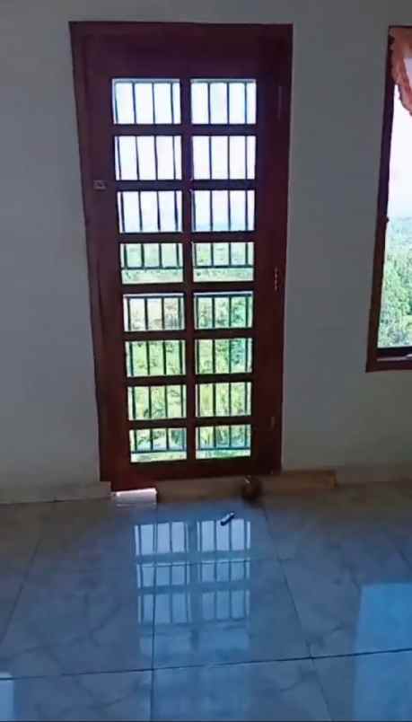 dijual villa kedaung