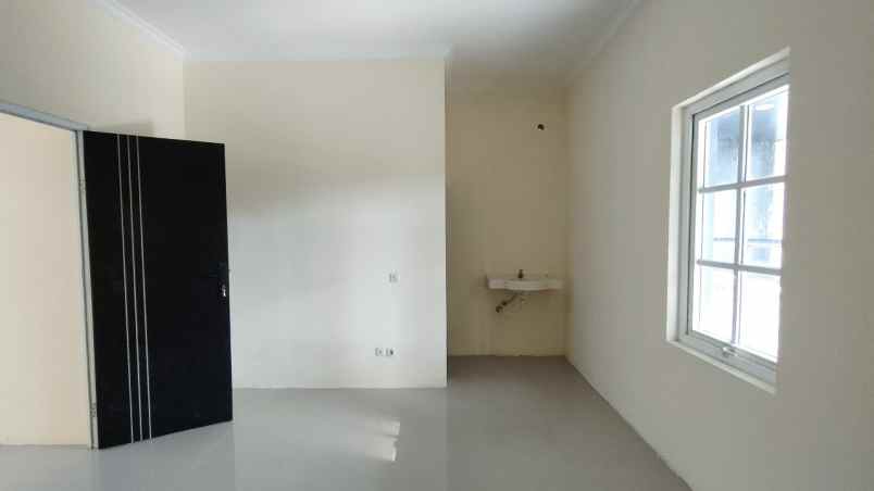 dijuwal rumah perum villa esperanza