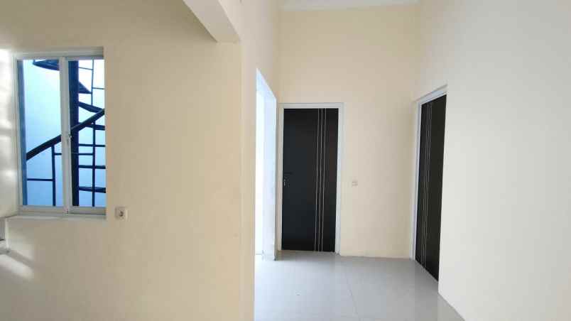 dijuwal rumah perum villa esperanza