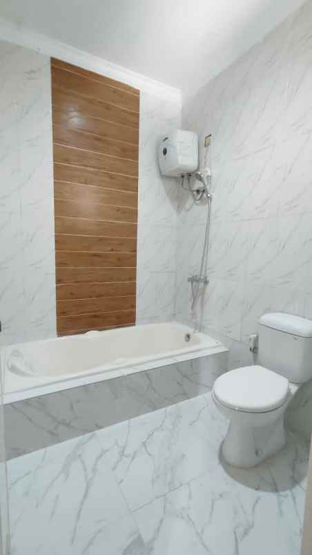 dijuwal rumah perum villa esperanza