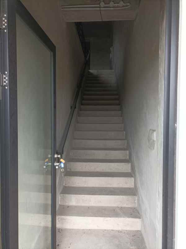 disewa ruko gravitas lavon swan city cikupa tangerang