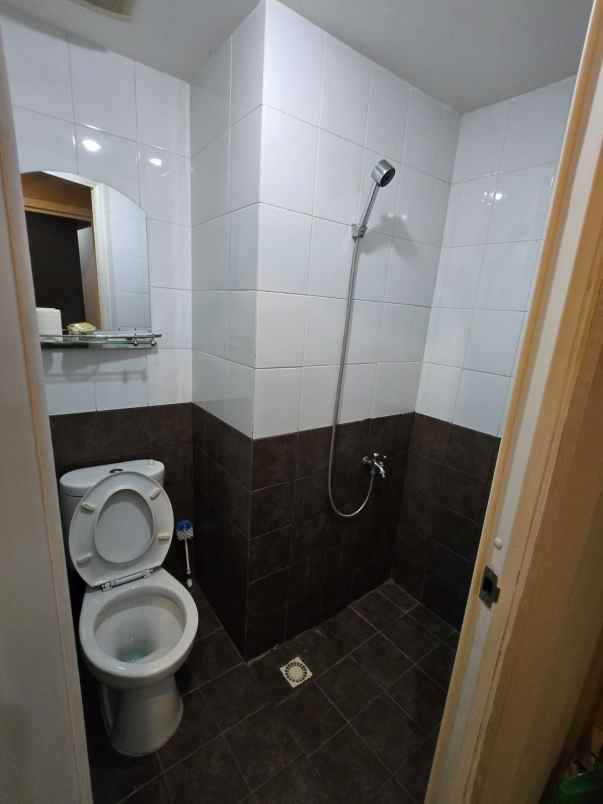 disewakan apartemen green pramuka city