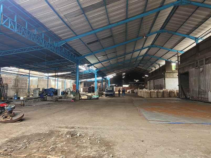 disewakan gudang di jalan raya surabaya barat