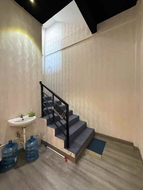 disewakan ruko gudang kantor dharmahusada