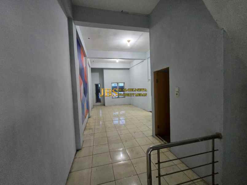 disewakan ruko gudang kantor jalan pabrik tenun