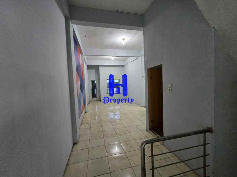 disewakan ruko gudang kantor jalan pabrik tenun