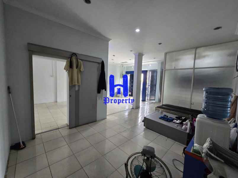 disewakan ruko gudang kantor jalan pabrik tenun