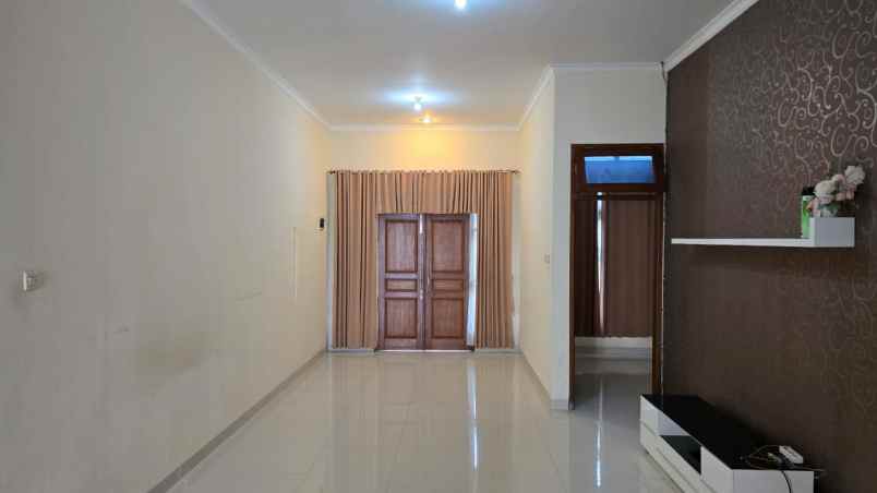 disewakan rumah arcawinangun