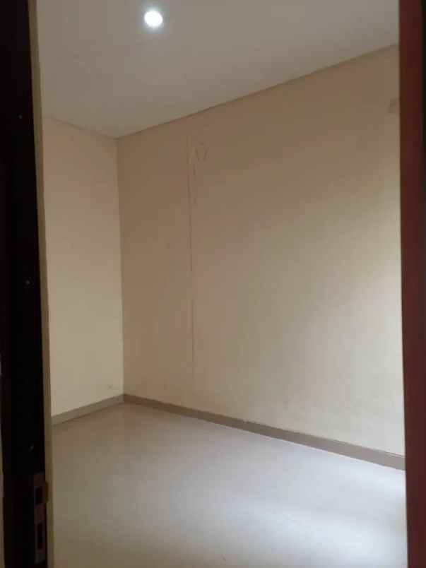 disewakan rumah bintaro terrace 2 lokasi dekat stasiun