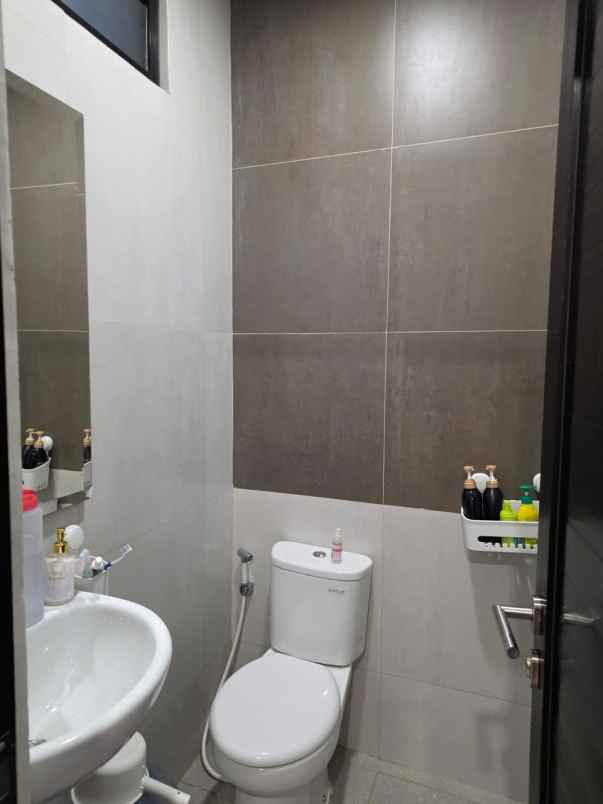 disewakan rumah cluster mozart gading serpong