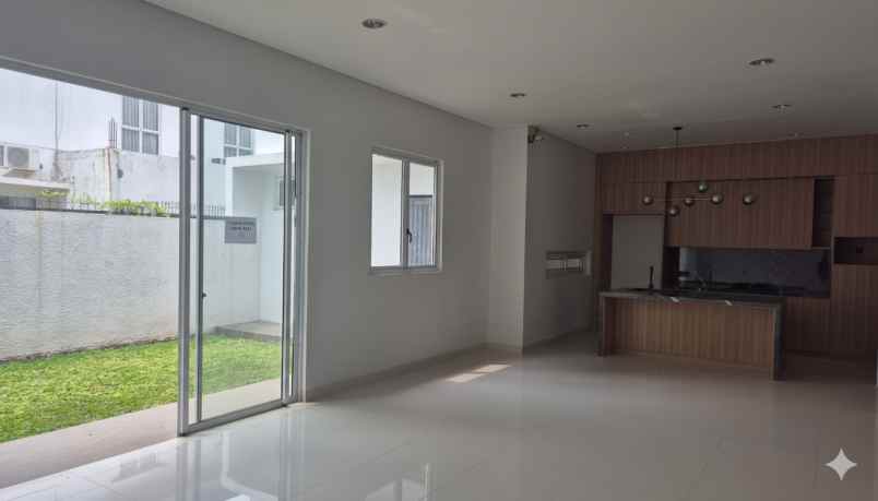 disewakan rumah cluster palm spring jgc