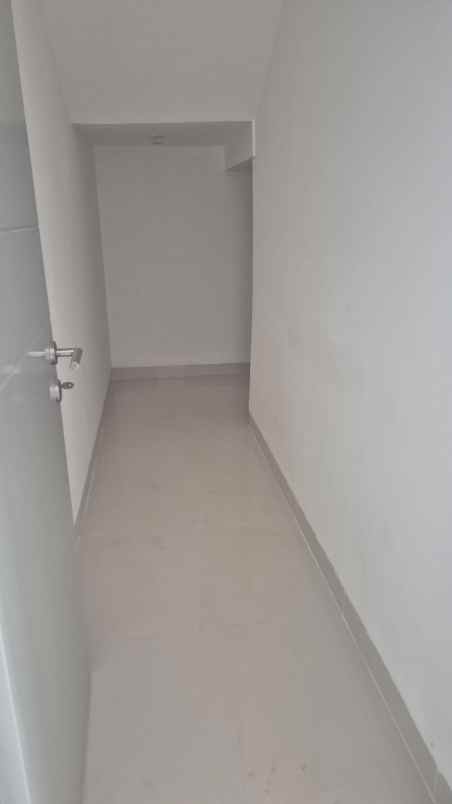 disewakan rumah cluster palm spring jgc