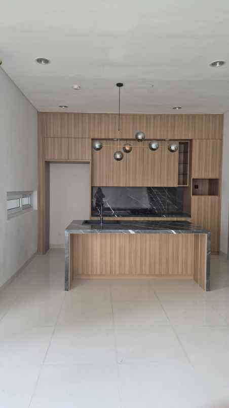 disewakan rumah cluster palm spring jgc