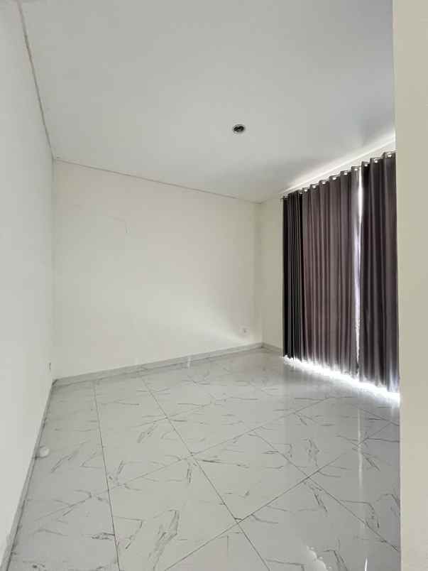 disewakan rumah cluster regalia lavon cikupa tangerang