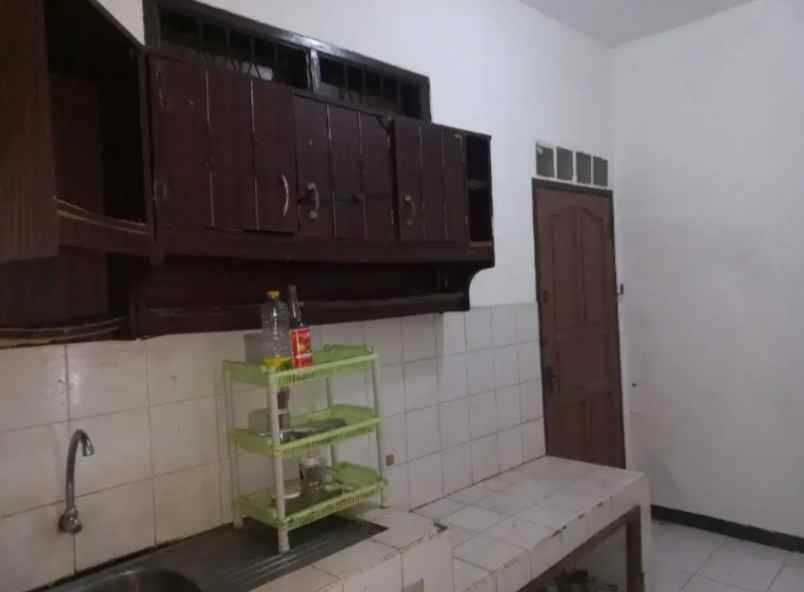 disewakan rumah strategis sarijadi bandung