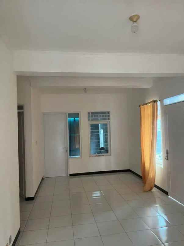 disewakan rumah villa bintari regency