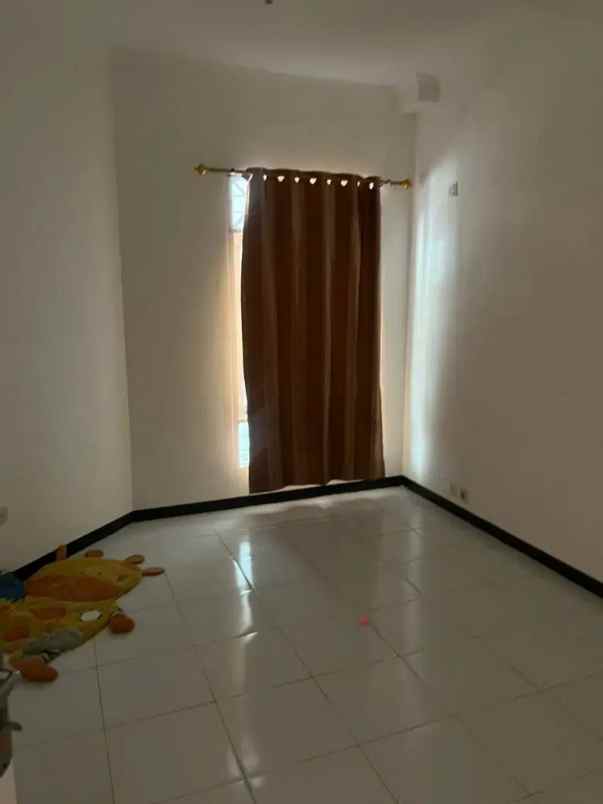 disewakan rumah villa bintari regency