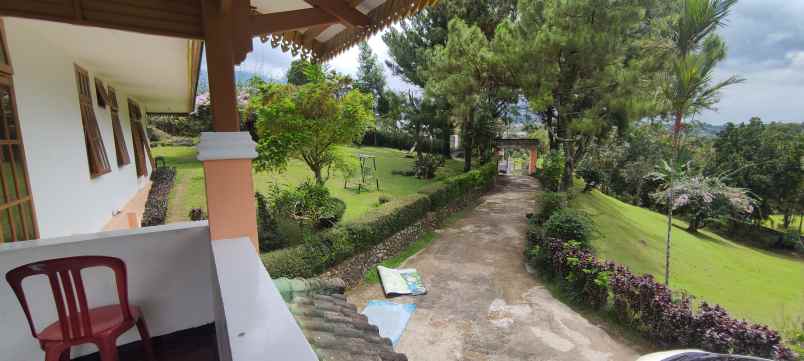 disewakan villa alamat jalan cisarua km 85