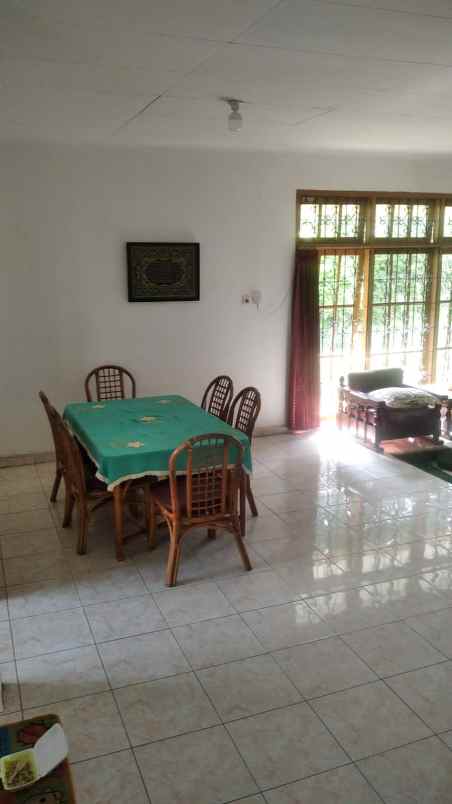 disewakan villa alamat jalan cisarua km 85