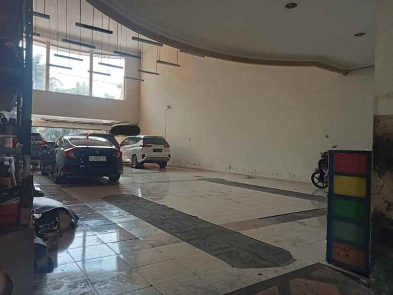 ex showroom kertajaya surabaya dekat delta pusat kota