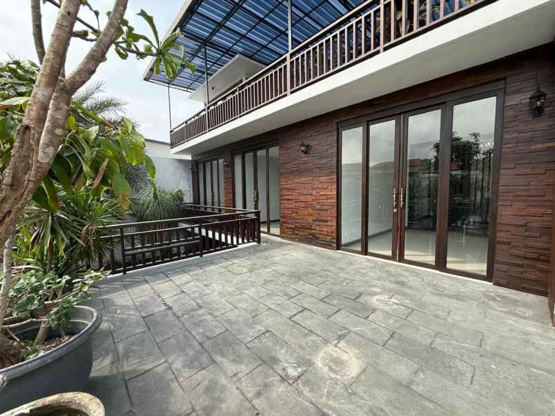 for rent semi villa house in canggu bali