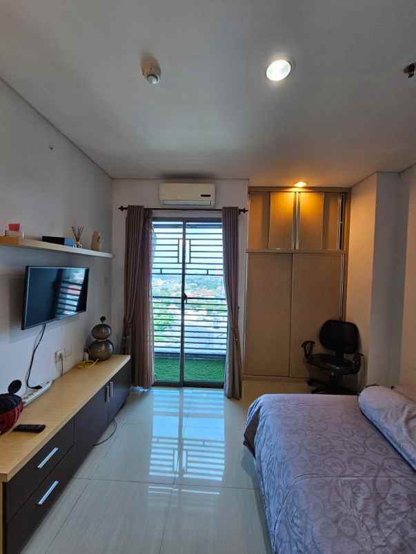 gp plaza apartemen 30 m studio full furnished 680 juta