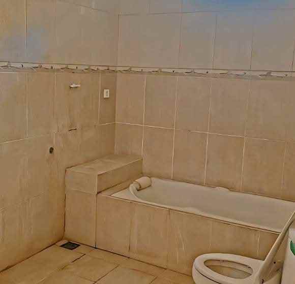 harga turun dijuwal rumah 2 lt tengah kota