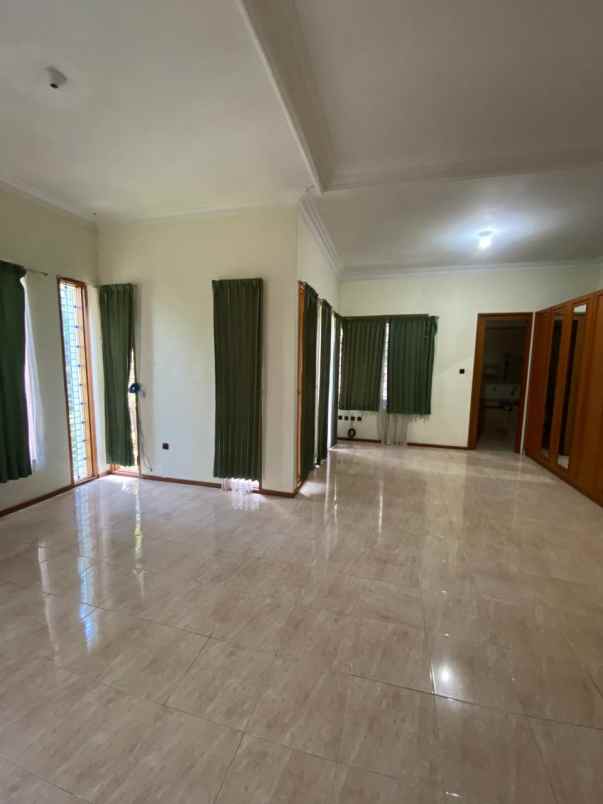 house for sale setra duta bandung