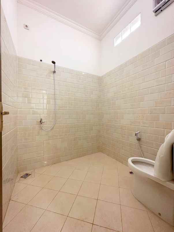 hunian exclusive siap huni jatiasih bekasi dekat tol