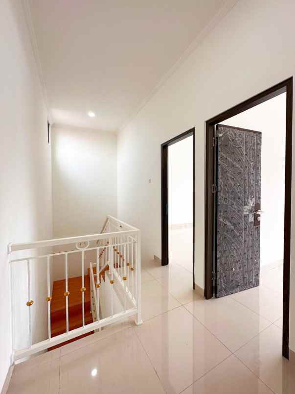 hunian exclusive siap huni jatiasih bekasi dekat tol