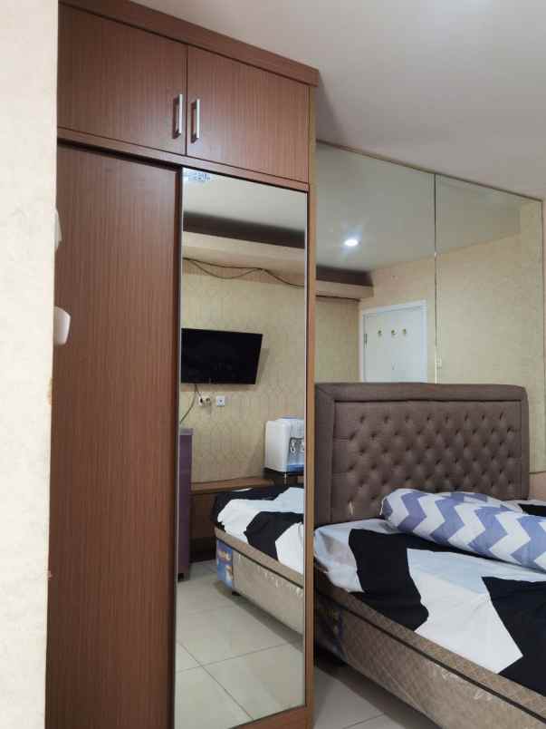 hunian studio di lantai 29 green pramuka city