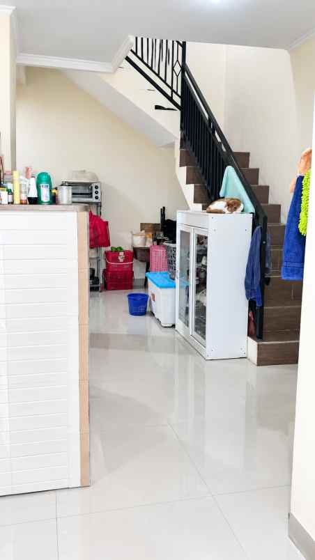 jual rumah 2 lantai