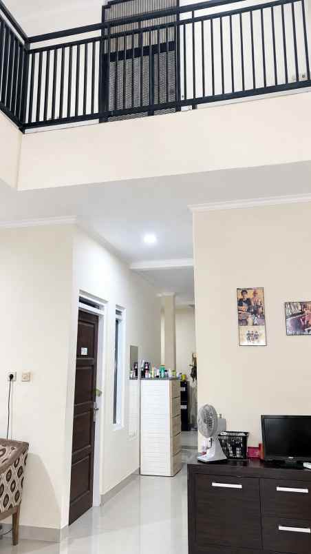 jual rumah 2 lantai