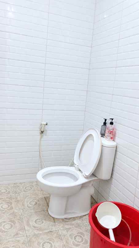 jual rumah 2 lantai