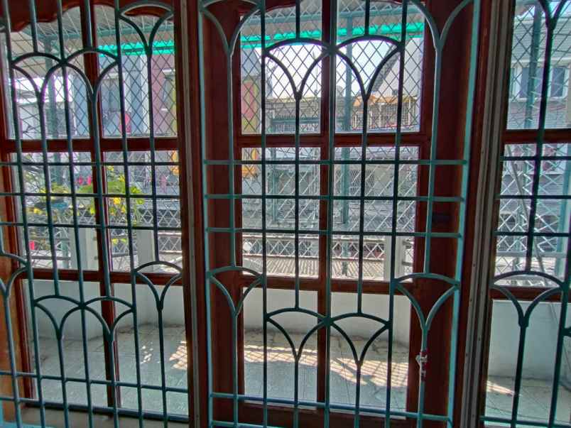 jual rumah bentuk ruko