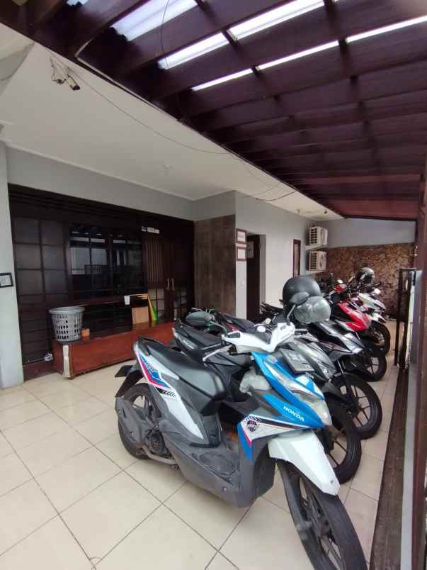 jual rumah kost 16 kamar di kuningan
