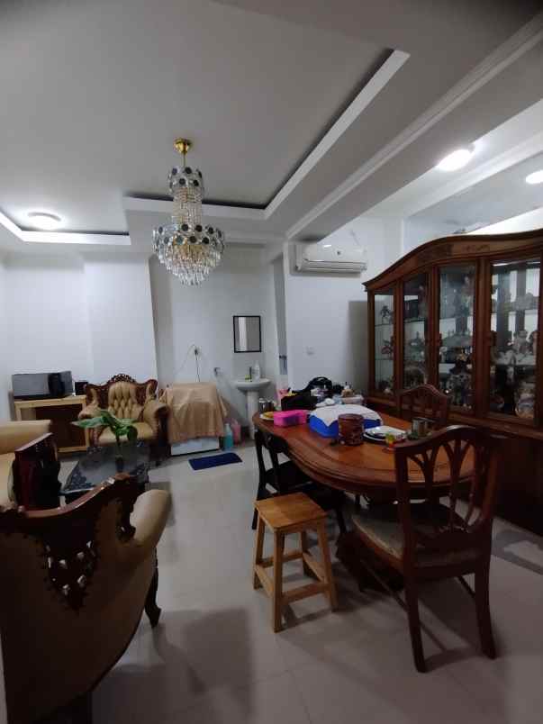jual rumah kost 36 kamar di kuningan