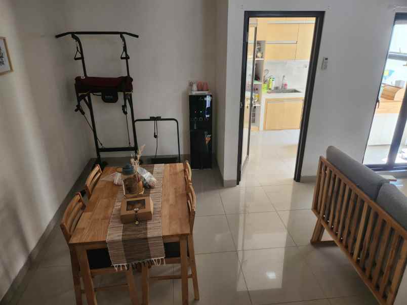 jual rumah mewah di perumahan grahayana karawang