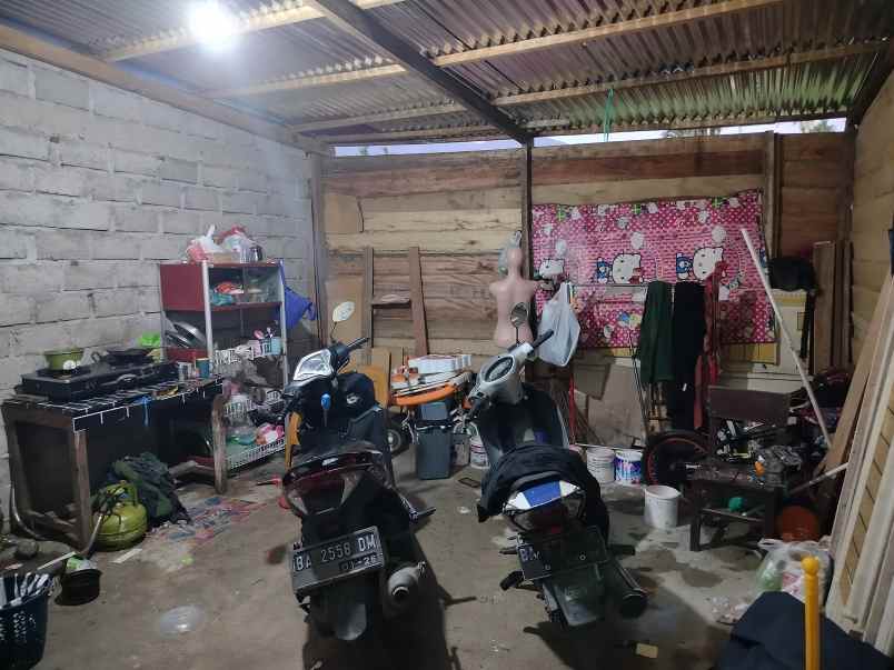 jual rumah tanah